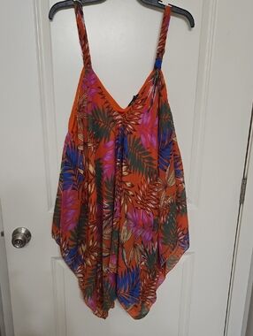 Unique Spectrum Orange Tropical Leaf Print V-Neck Tank